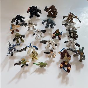 23 Star Wars Galactic Heroes action figures